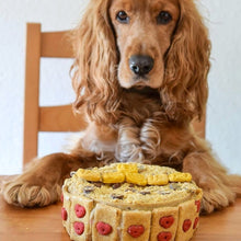 Cargar imagen en el visor de la galería, Tarta de cumpleaños perro - Love de salchichas