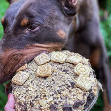 Cargar imagen en el visor de la galería, Tarta de cumpleaños perro - Bomba de ternera