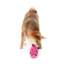 Cargar imagen en el visor de la galería, Peluche "no me robes la zapatilla"