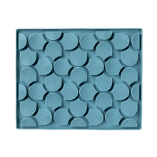 Cargar imagen en el visor de la galería, Fuzzyard Lick Mat - Alfombra Olfativa