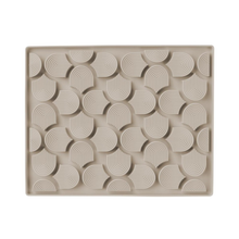 Cargar imagen en el visor de la galería, Fuzzyard Lick Mat - Alfombra Olfativa