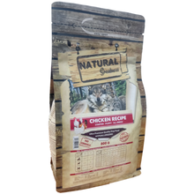 Cargar imagen en el visor de la galería, Natural Greatness - Pollo - Cachorros