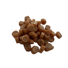 Cargar imagen en el visor de la galería, Woolf - WildDog Twisties - mini espirales semihúmedas